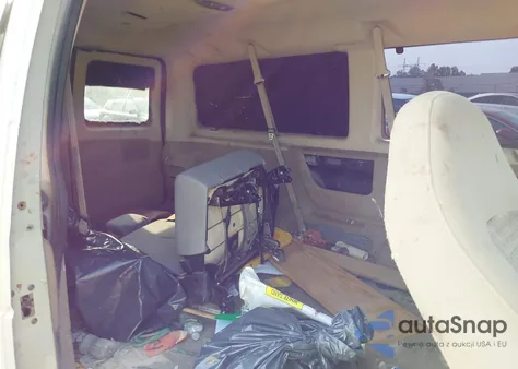 2005 Ford E-150 Chateau/Xl/Xlt z USA, uszkodzony, nr VIN 1FMRE11W15HA64778